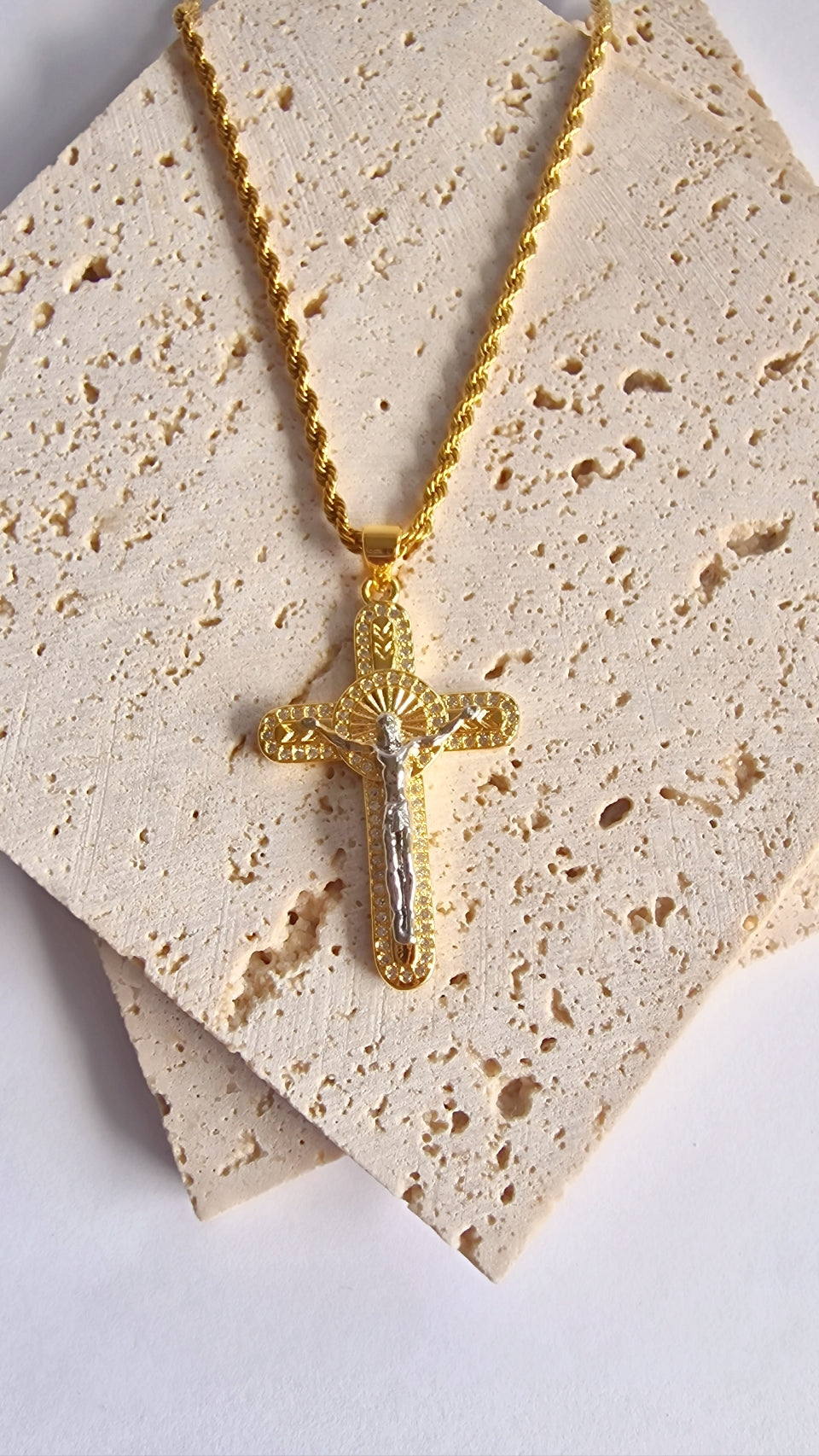 Isaiah Mixed Cross Chain