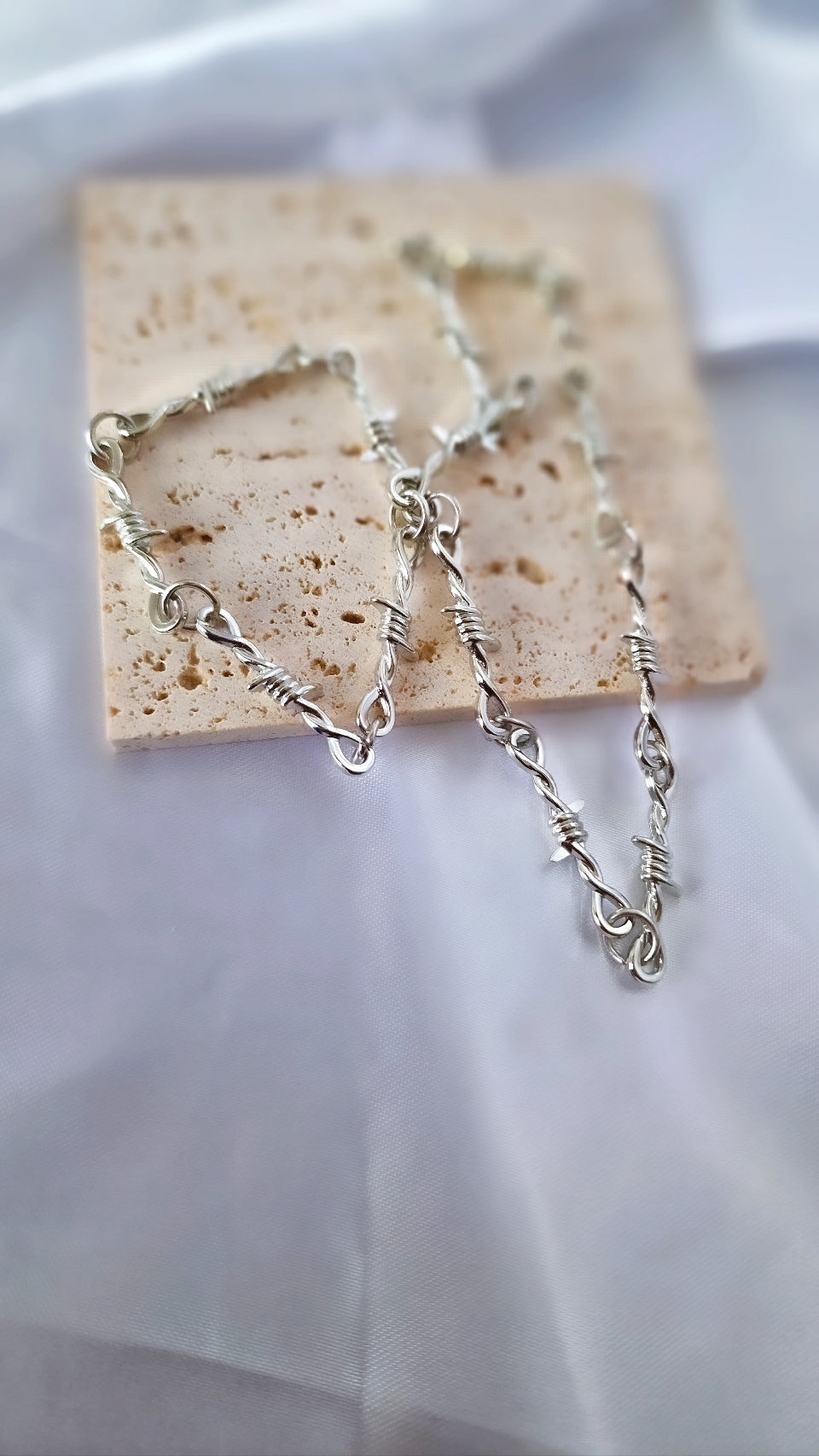 Barbed wire Chain